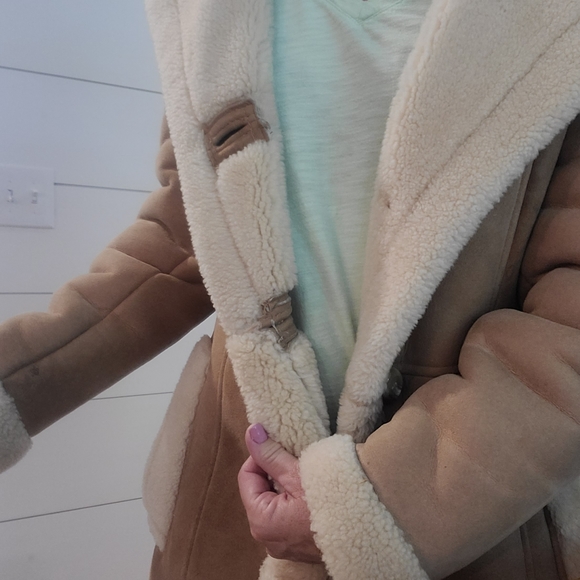 Shearling long coat - Picture 13 of 17